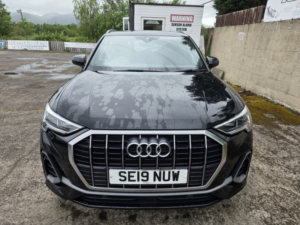 2019 Audi Q3 1.5 Tfsi Cod 35 S Line in Black — image 3