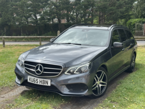 2015 Mercedes-Benz E Class 2.1 E220 Bluetec Amg Night Edition in Grey — image 2