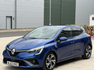 2022 Renault Clio 1.6 E-Tech Rs Line Auto Euro 6 (s/s) 5dr in Blue — image 5