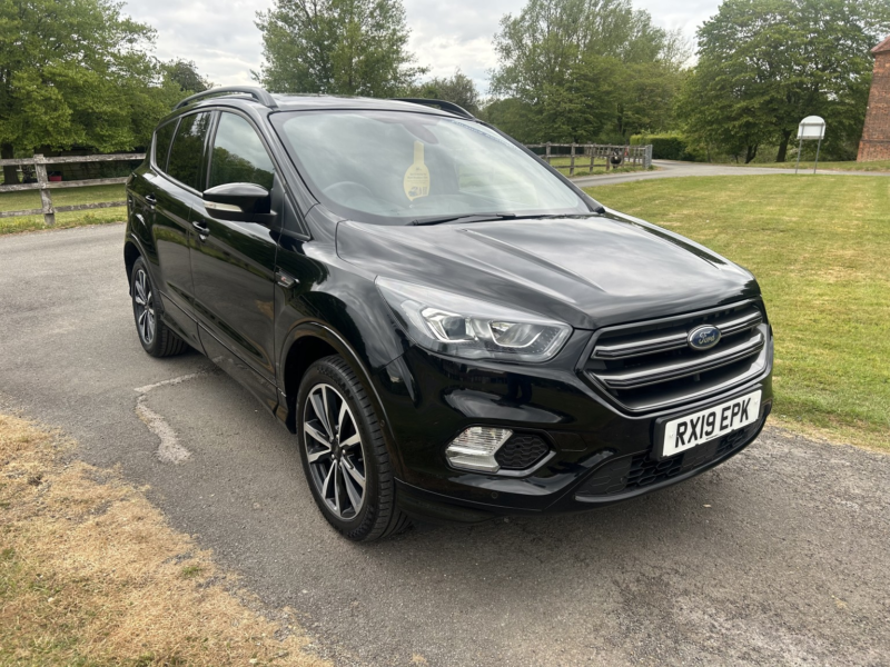 2019 Ford Kuga 1.5 Tdci St-Line in Black — image 1
