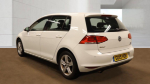 2015 Volkswagen Golf 1.4 Tsi Bluemotion Tech Match DSG Euro 5 (s/s) 5dr in White — image 4