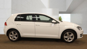 2015 Volkswagen Golf 1.4 Tsi Bluemotion Tech Match DSG Euro 5 (s/s) 5dr in White — image 6