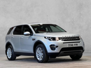 2016 Land Rover Discovery Sport 2.0 Td4 Se Tech Auto 4WD Euro 6 (s/s) 5dr in Silver — image 3