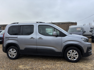 2020 Peugeot Rifter Wheelchair Accessible Vehicle Wav 1.5 Bluehdi Allure in Grey — image 2