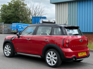 2014 MINI Countryman 2.0 Cooper Sd Auto All4 Euro 6 5dr in Red — image 6