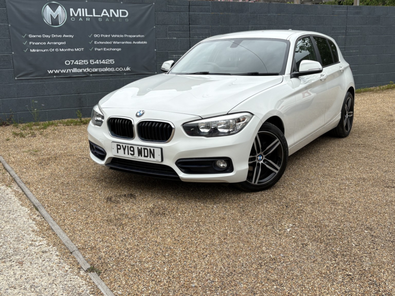 2019 BMW 1 Series 1.5 118i Sport 5-Door in White — image 1