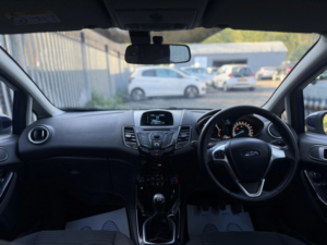 2014 Ford Fiesta 1.5 Tdci Zetec 5dr Diesel Manual Euro 5 in Blue — image 4