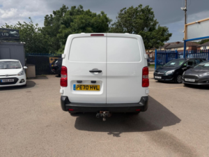 2020 Vauxhall Vivaro 2.0 Turbo D 3100 Edition Crew Van L2 H1 Euro 6 (s/s) 5dr in White — image 5