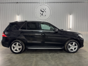 2013 Mercedes-Benz M Class 3.0 Ml350 V6 Bluetec Amg Sport in Black — image 2