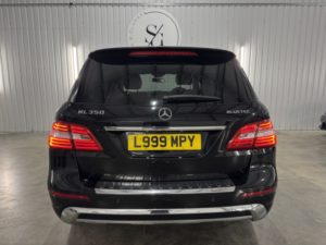 2013 Mercedes-Benz M Class 3.0 Ml350 V6 Bluetec Amg Sport in Black — image 3