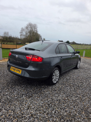 2016 SEAT Toledo 1.6 Tdi Style Hatchback 5dr Diesel Manual Euro 6 (s/s) (115 Ps) in Grey — image 2
