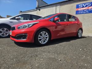 2016 Kia Ceed 1.6 Gdi 2 in Red — image 1