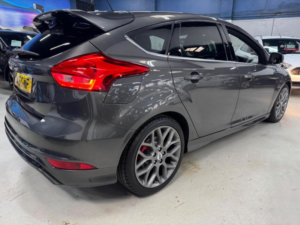 2016 Ford Focus 1.5 Tdci Zetec S Euro 6 (s/s) 5dr in Grey — image 4