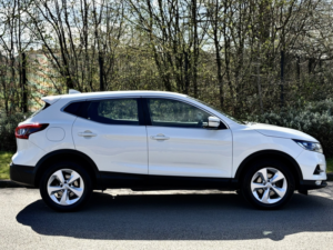 2019 Nissan Qashqai 1.5 Dci Acenta Premium in White — image 2