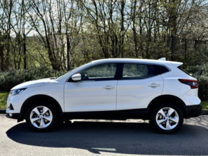 2019 Nissan Qashqai 1.5 Dci Acenta Premium in White — image 4