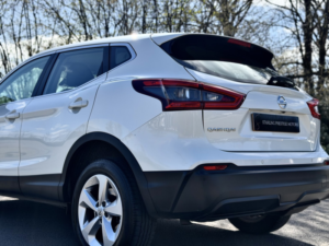 2019 Nissan Qashqai 1.5 Dci Acenta Premium in White — image 6