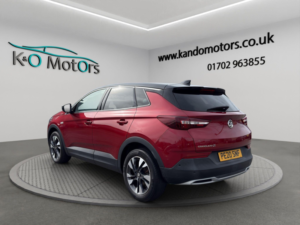 2020 Vauxhall Grandland X 1.2 Turbo Sri Nav Auto Euro 6 (s/s) 5dr in Red — image 4