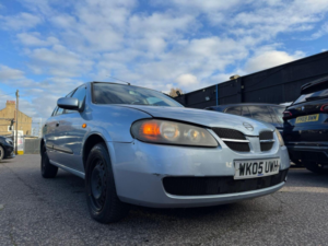 2005 Nissan Almera 1.8 Se 5dr in Blue — image 5