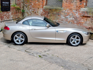 2011 BMW Z4 2.5 Z4 Sdrive23i Roadster in Silver — image 5
