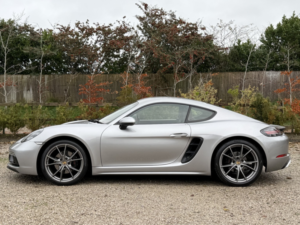 2017 Porsche 718 2.0 T in Silver — image 5
