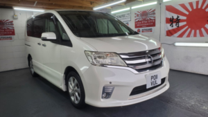 2011 Nissan Serena C26 Highway Star 8 Seater in White — image 2
