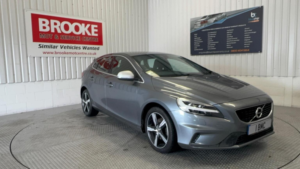 2019 Volvo V40