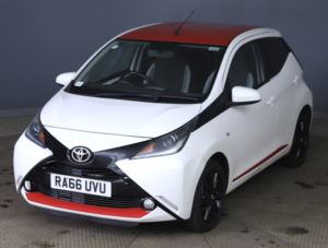 2017 Toyota Aygo 1.0 Vvt-I X-Press in White — image 3