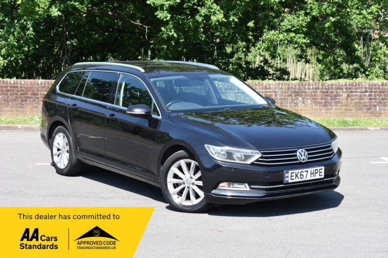 2017 Volkswagen Passat 2.0 Tdi Se Business in Black — image 1