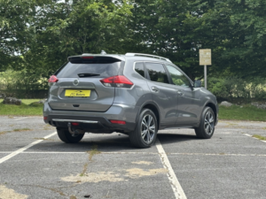 2017 Nissan X-Trail 1.6 Dci N-Connecta 5dr [7 Seat] Man, Diesel, Silver + 1 Owner in Grey — image 3