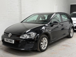 2015 Volkswagen Golf 1.6 Tdi Bluemotion Hatchback 5dr Diesel Manual Euro 6 (s/s) (110 Ps) in Black — image 3