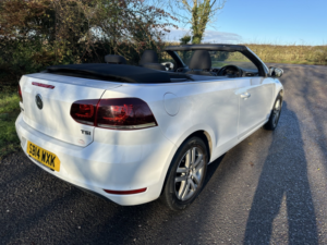 2014 Volkswagen Golf 1.2 Tsi S in White — image 4