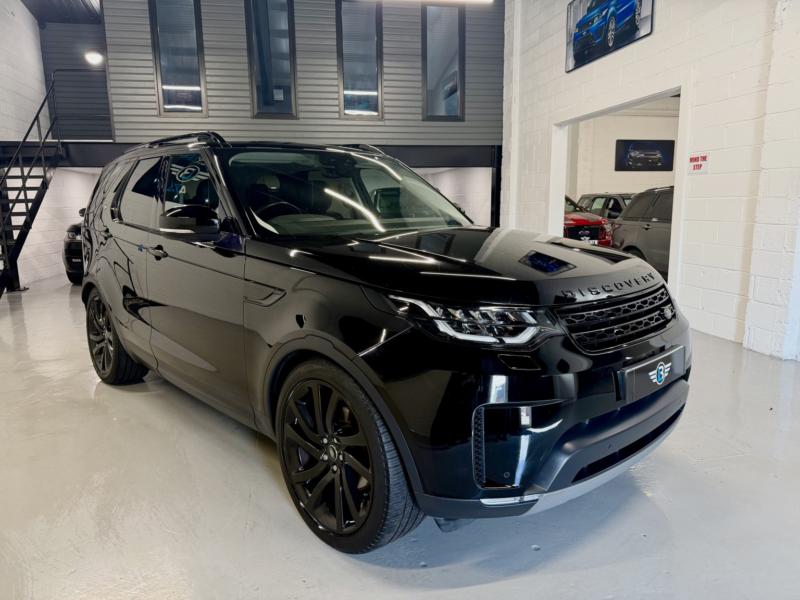 2018 Land Rover Discovery 3.0 Td V6 Hse Auto in Black — image 1