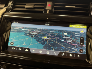 2018 Land Rover Discovery 3.0 Td V6 Hse Auto in Black — image 6