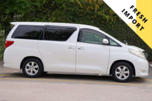 2010 Toyota Alphard 2.4 240 X 5dr 8 Seats in White — image 2