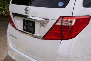 2010 Toyota Alphard 2.4 240 X 5dr 8 Seats in White — image 5