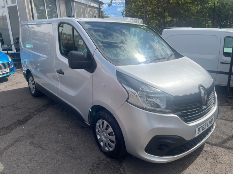 2016 Renault Trafic 1.6 Dci Energy 27 Business+ Panel Van 5dr Diesel Manual Swb Standard Roof Euro 5 (s/s) (120 Ps) in Silver — image 1