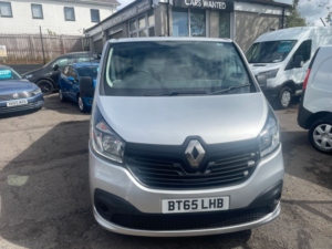 2016 Renault Trafic 1.6 Dci Energy 27 Business+ Panel Van 5dr Diesel Manual Swb Standard Roof Euro 5 (s/s) (120 Ps) in Silver — image 2
