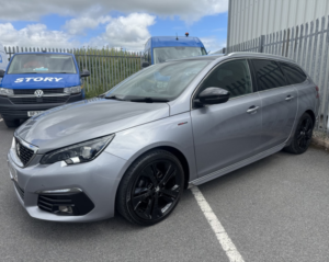 2019 Peugeot 308 Sw Gt Line 1.5 Hdi Estate in Grey — image 2