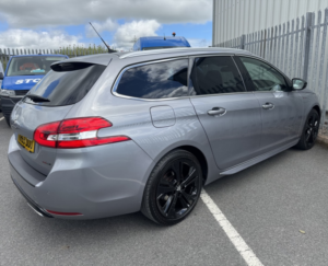 2019 Peugeot 308 Sw Gt Line 1.5 Hdi Estate in Grey — image 5
