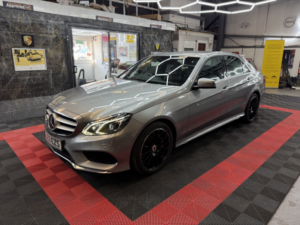 2013 Mercedes-Benz E Class 3.0 E350 V6 Bluetec Amg Sport in Silver — image 4