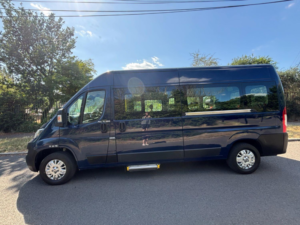 2019 Peugeot Boxer 2.0 Bluehdi 335 in Blue — image 2