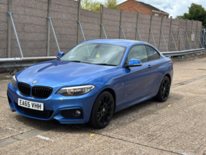 2015 BMW 2 Series 2.0 220d Xdrive M Sport Coupe in Blue — image 2