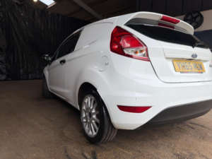 2015 Ford Fiesta Van 1.5 Tdci Econetic Panel Van 3dr in White — image 4