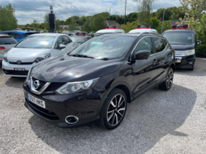 2017 Nissan Qashqai 1.6 Dci Tekna 2WD Euro 6 (s/s) 5dr in Black — image 6