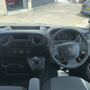 2016 Renault Master 2.3 Fwd Mm33 Dci 125 Quickshift6 Business in Blue — image 6
