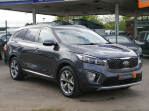 2017 Kia Sorento 2.2 Crdi Kx-4 SUV 5dr Diesel Auto AWD Euro 6 (197 Bhp) in Grey — image 4