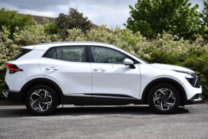 2023 Kia Sportage 1.6 T-Gdi 2 SUV 5dr Petrol Manual Euro 6 (s/s) (148 Bhp) in White — image 2