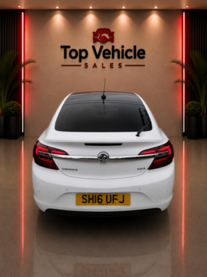 2016 Vauxhall Insignia 1.6 Cdti Elite in White — image 5