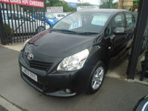 2009 Toyota Verso 2.0 D-4d Tr MPV 5dr Diesel Manual Euro 4 (130 Ps) in Black — image 3