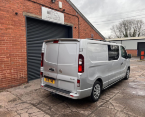 2016 Vauxhall Vivaro 1.6 Cdti 2900 Sportive L2 H1 Euro 5 5dr in Silver — image 6